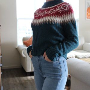 American Eagle Sweater